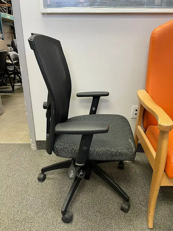 Global Alero Chair-Call Us Now! - Photo 2