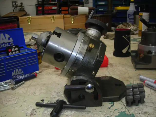 rotary table and chuck - Photo 5