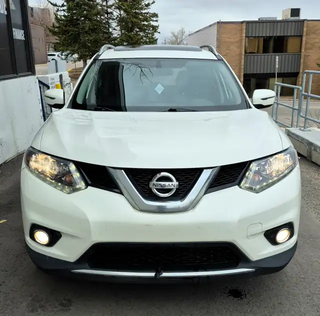 2016 Nissan Rogue SV | AWD | Back up camera | Panoramic sunroof - Photo 2