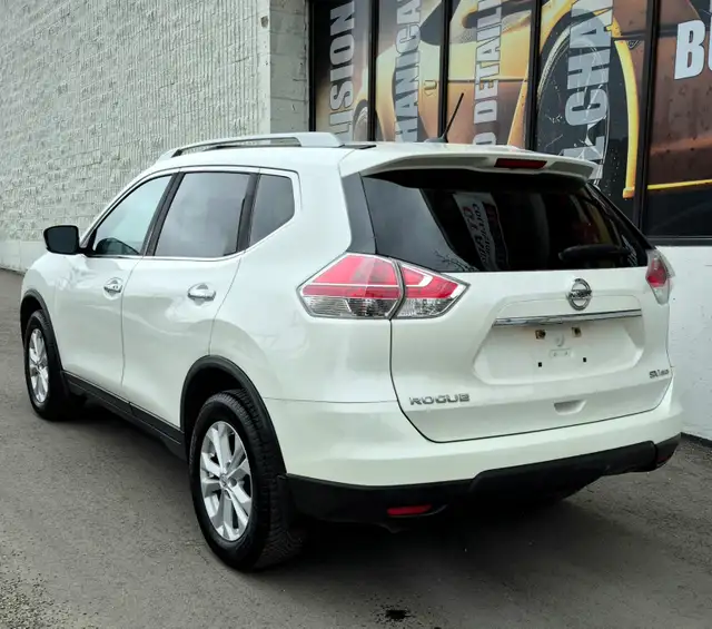 2016 Nissan Rogue SV | AWD | Back up camera | Panoramic sunroof - Photo 3