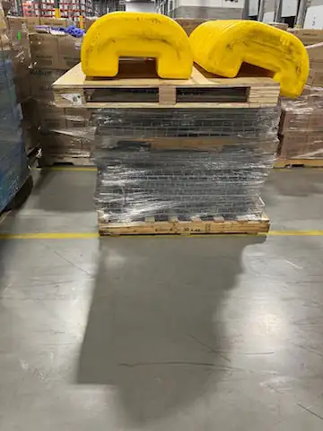 Safety equipment and pallet racking for sale. - Photo 3