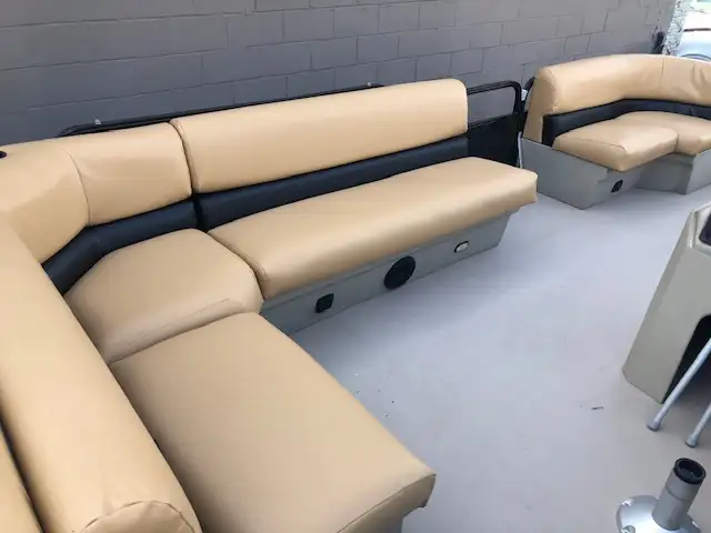 BOAT AND MARINE UPHOLSTERY - Photo 4