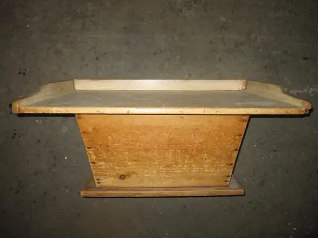 VERY OLD ALL ORIGINAL BAKERS TABLE DOUGH BOARD 4 MAKING BREAD