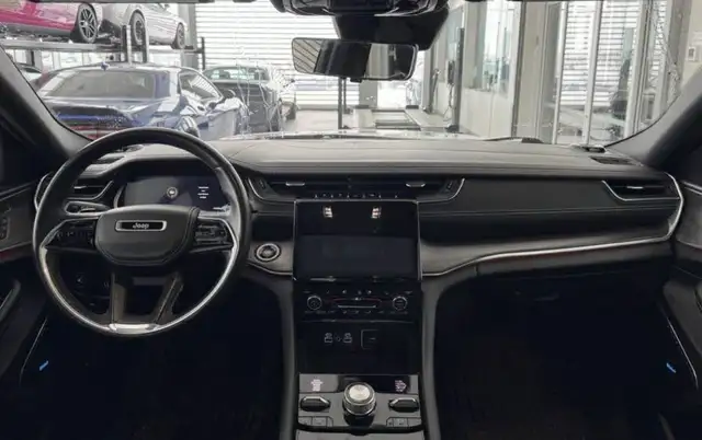 2021 Jeep Grand Cherokee Overland V8 - Photo 7