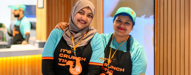 HIRING Popeye's - Cashier and Cook.