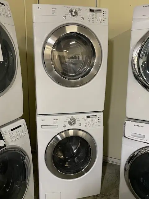 Laveuse sécheuse frontales blanches LG (remis à neuf)