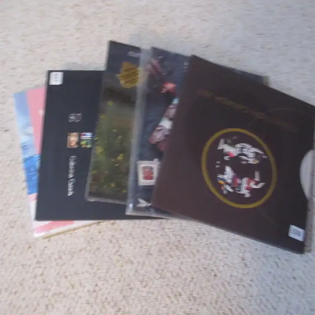 CANADIAN POSTAGE STAMPS