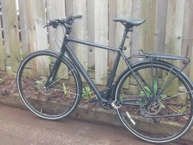 Trek ZECTOR 3 Hybrid Commuter Bike for Sale - Photo 2