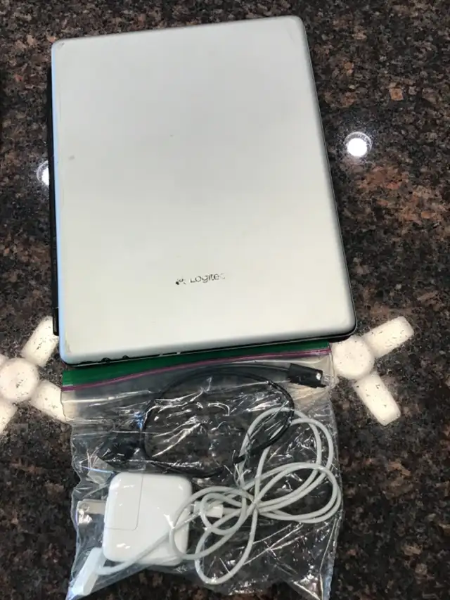 APPLE IPAD 2ND GENERATION - Photo 2