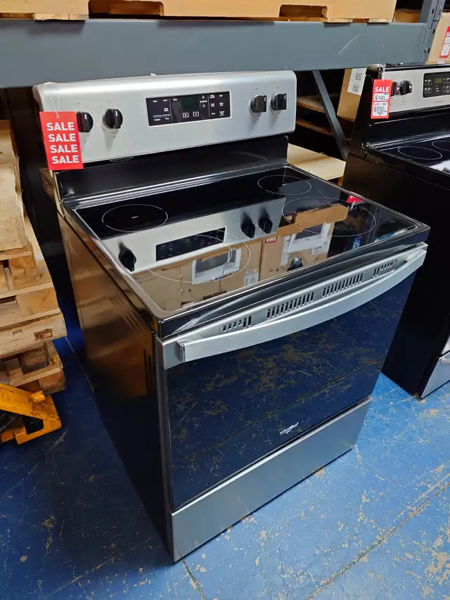 Whirlpool '30' Stainless Steel Freestanding Electric Range - Photo 3