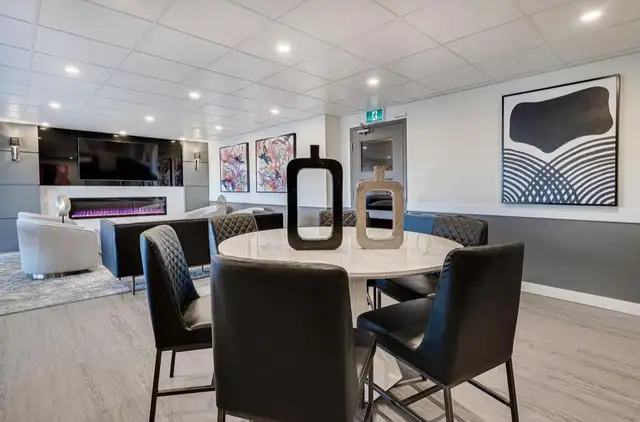 Available Immediately, Penthouse Apartments close to the river! - Photo 6