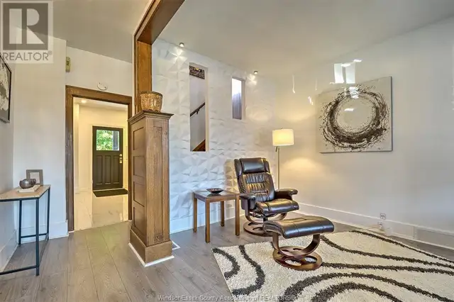 ★ Private room available April 1 in Walkerville/Riverside ★ - Photo 7