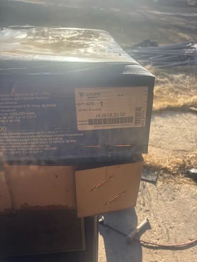 Waterer and trim chute - Photo 8