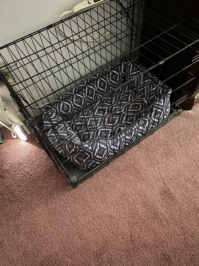 Dog Crate & Bed - Photo 3