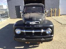 1952 Ford F1 pickup