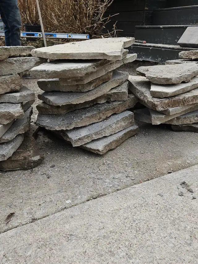 Flagstone - Photo 3