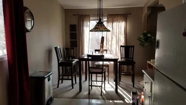 Bedroom for rent 3 min walk to Shawnessy C-Train - Photo 7