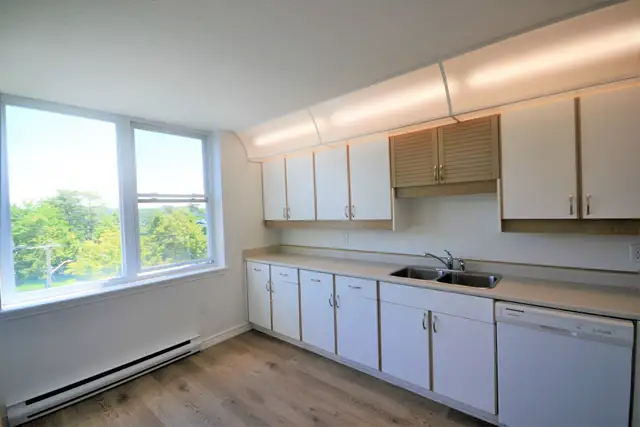 22-027 Bright corner condo in Regatta Point, Halifax - Photo 3