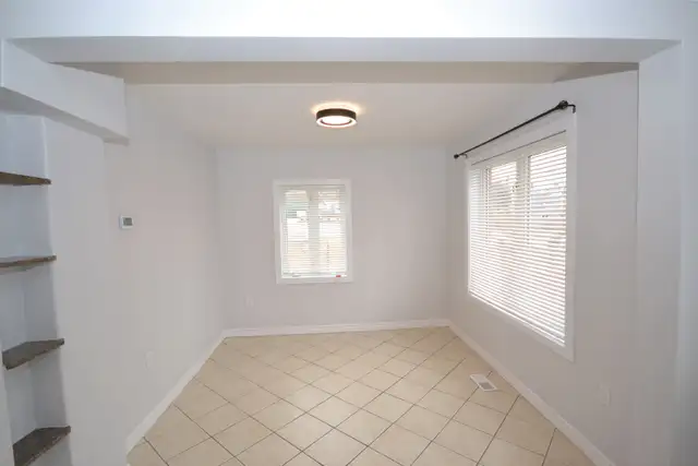 22-009 Nicely renovated Dartmouth home. Heat pump! - Photo 10