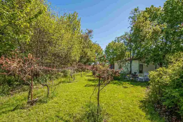 22-009 Nicely renovated Dartmouth home. Heat pump! - Photo 17