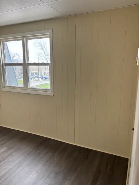 One Bedroom Apartment Available May 1st ALL inclusive - Photo 3