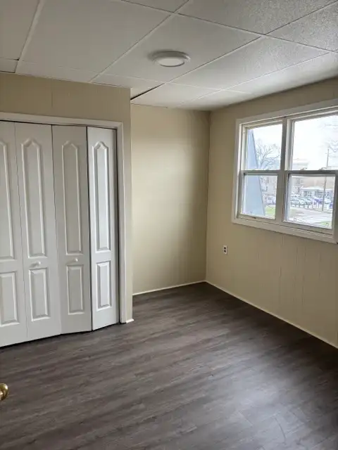 One Bedroom Apartment Available May 1st ALL inclusive - Photo 6