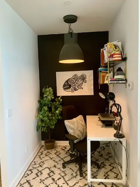 Large one plus den condo for rent Toronto - Photo 3