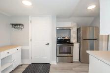 20 Patsy Ave, Welland - All Inclusive 2 Bedroom Upper Unit - Photo 3