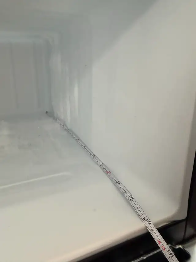 Hamilton Beach Mini Fridge Feezer 3.1 Cu Ft Like New - Photo 3