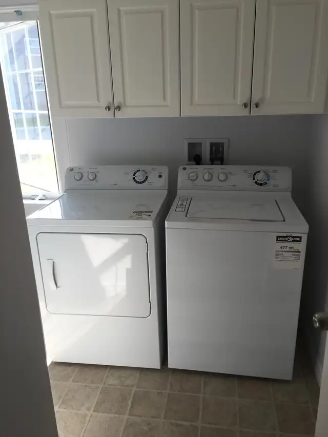 202-52 Brown Blvd, 2Bed/1Bath Northside w/Balcony, Avail Sept 1 - Photo 10