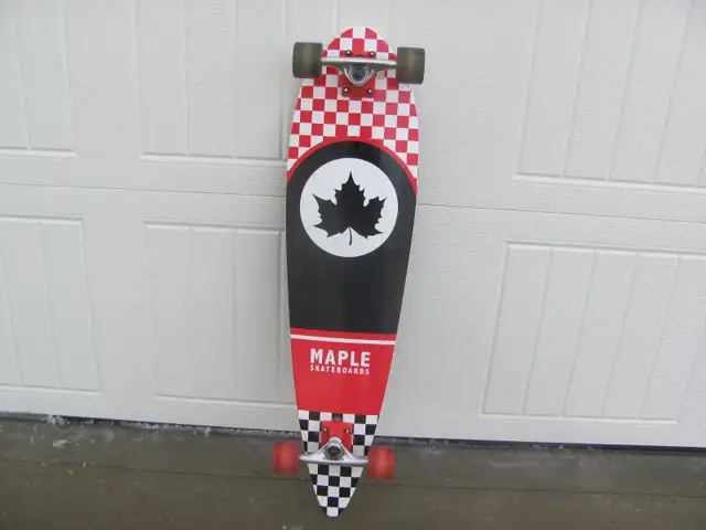 Skateboard - Photo 2