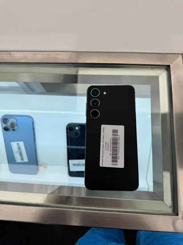 Samsung S23 128 gb With 1 year warranty $499. - Photo 6