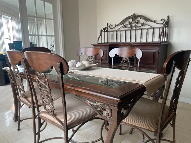 Ensemble de salle à manger en fer forgé à vendre