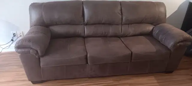 Modern 3-Seat Couch - Excellent Condition - STAIRCASE DISCOUNT!