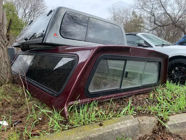 Ford F150 long box Leer cap topper 8ft - Photo 4