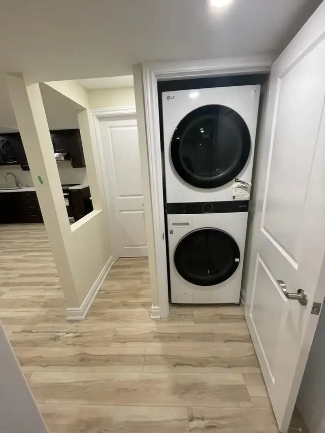 Legal  - Two bedroom basement apartment for RENT - Photo 4