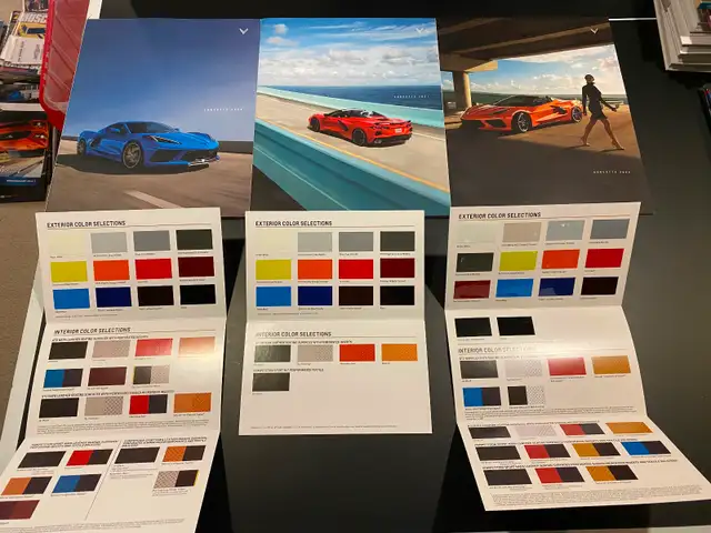Corvette Brochure collection ,hard to find & prestige brochures - Photo 2