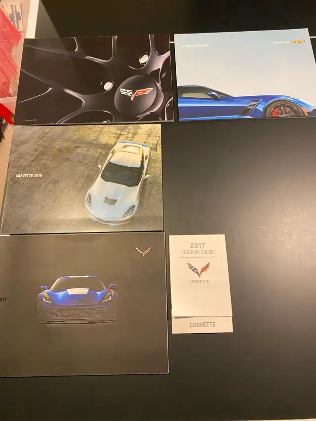 Corvette Brochure collection ,hard to find & prestige brochures - Photo 7