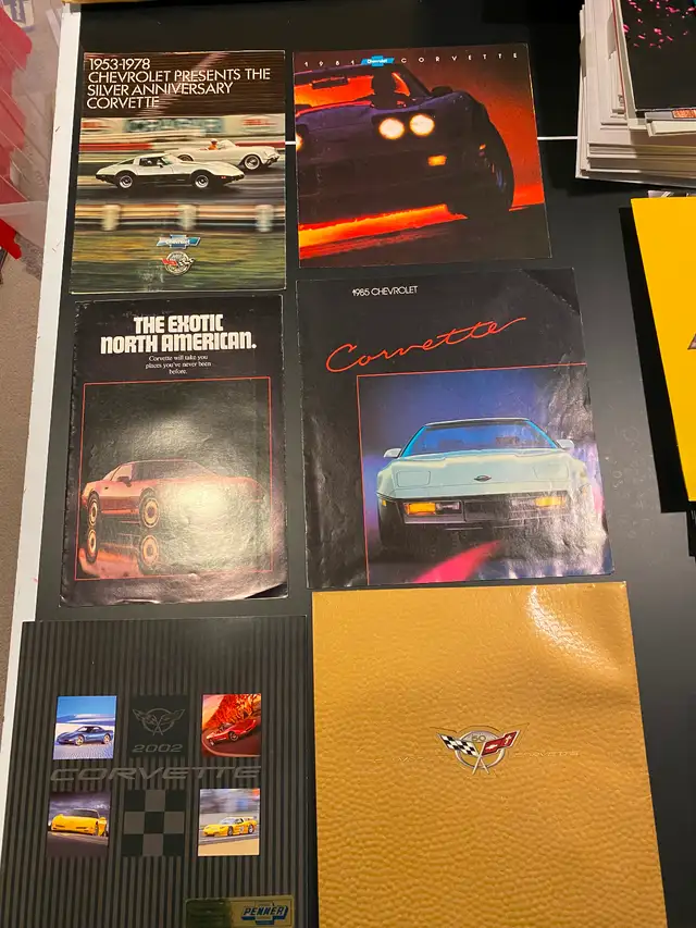 Corvette Brochure collection ,hard to find & prestige brochures - Photo 8