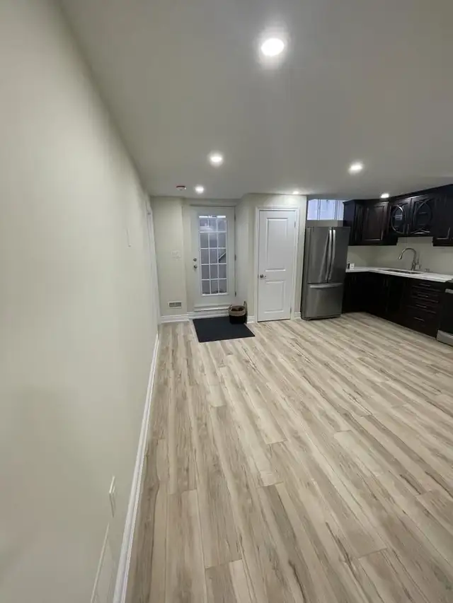 Legal - Two bedroom basement apartment for RENT - Photo 6