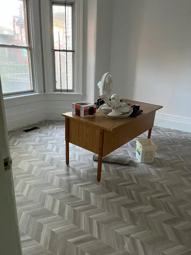 Location!Location!Location! - Photo 4