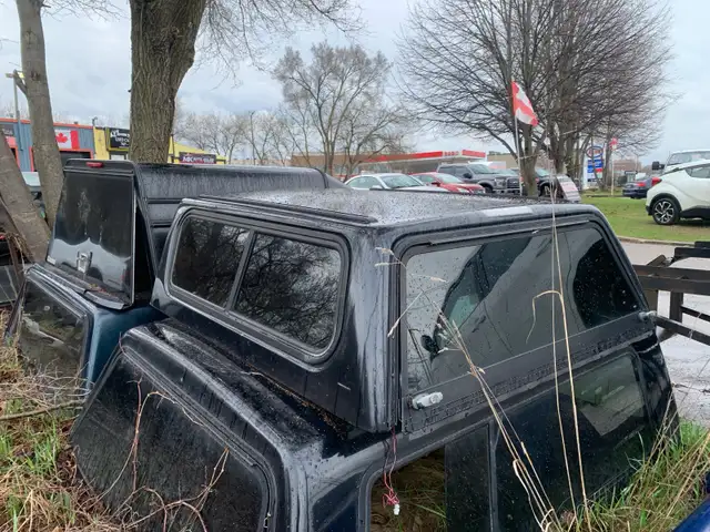 Truck Caps and Toppers - Photo 4