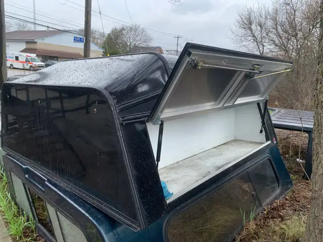 Truck Caps and Toppers - Photo 6