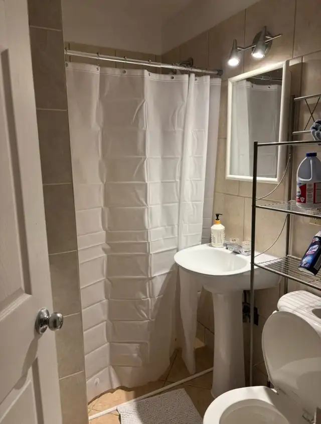 May - August Sublet - Photo 4