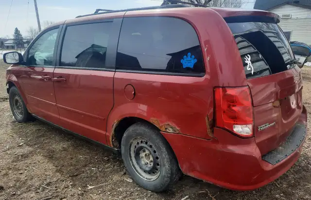AS IS – 2012 Grand Caravan - Photo 2