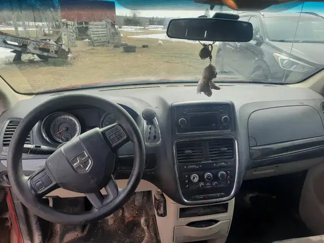 AS IS – 2012 Grand Caravan - Photo 6