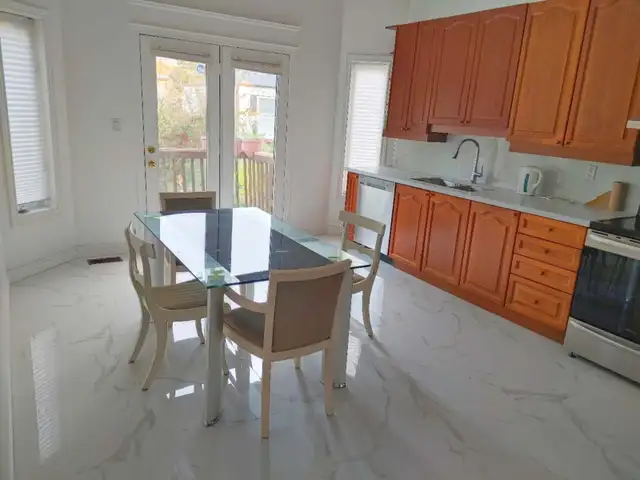 Room for rent - Photo 4