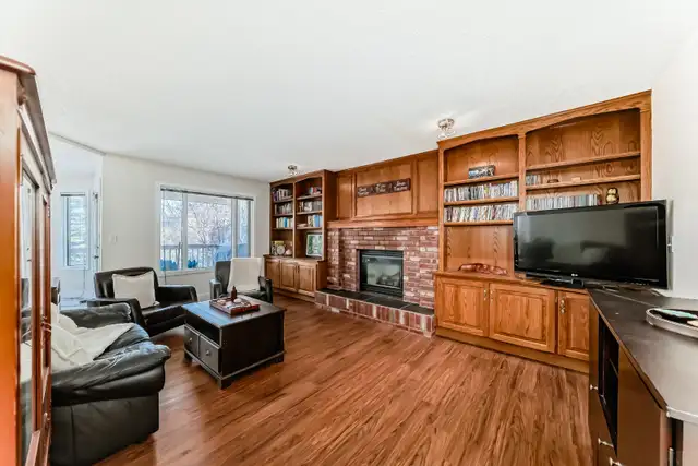 RARE First Lake Access Home in Sundance - Photo 4