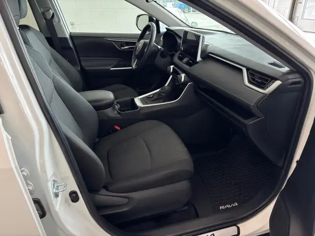 2024 Toyota RAV4 Hybrid XLE AWD, - Photo 9