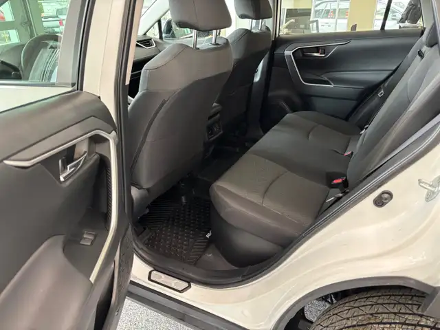 2024 Toyota RAV4 Hybrid XLE AWD, - Photo 11